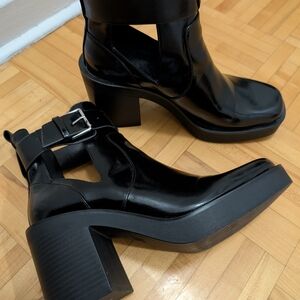 Zara Black Heeled Boots with Buckle Detail